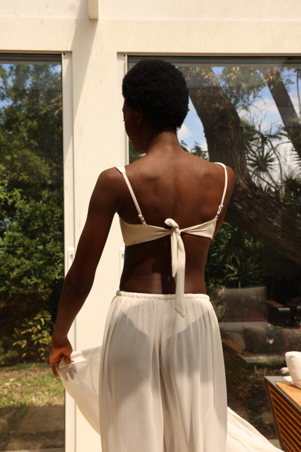 Alternative view of MELISSA | Off White